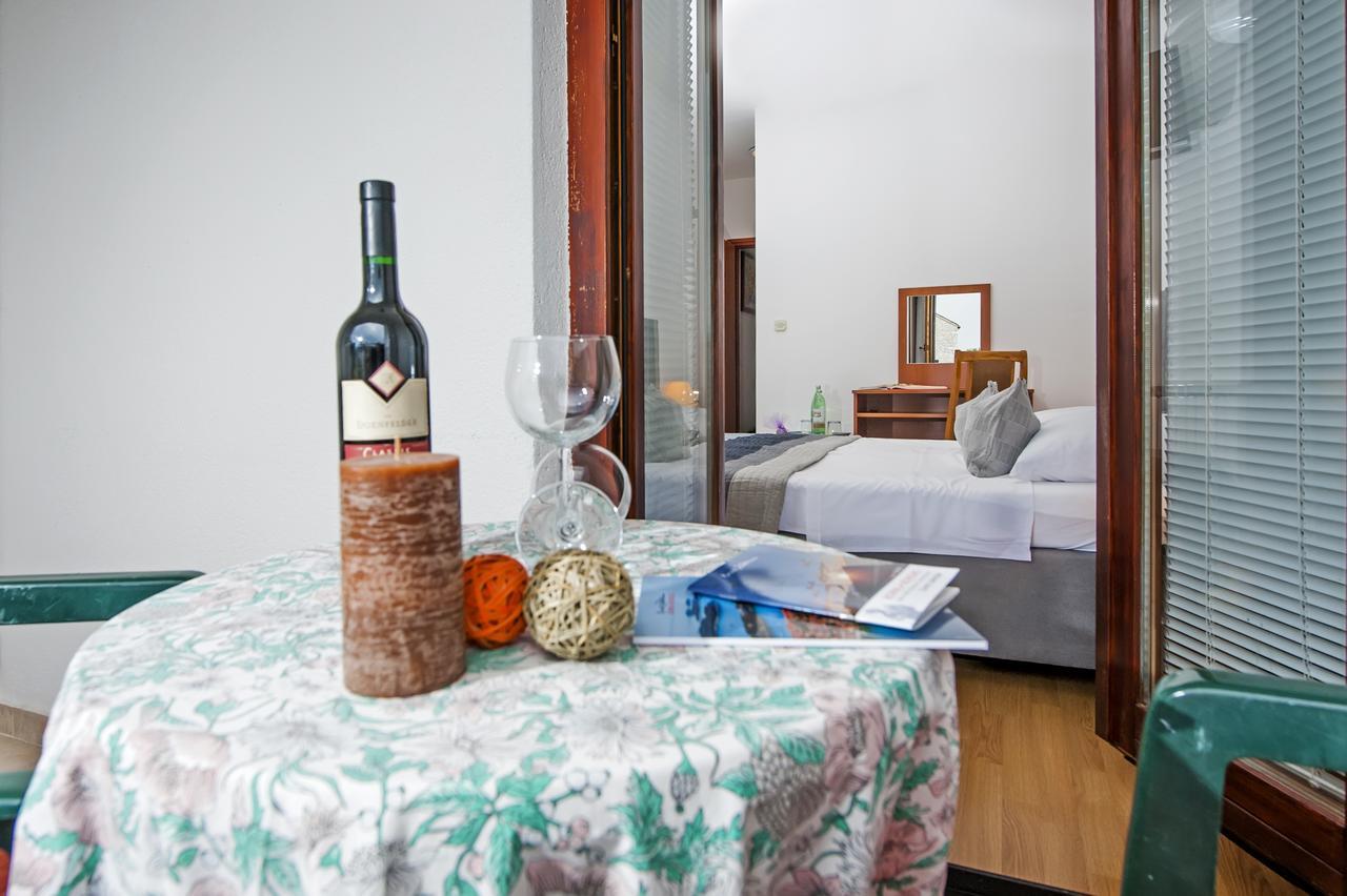 Ladonja Bb Rooms, Family Run Bed & Breakfast Rovinjsko Selo Luaran gambar