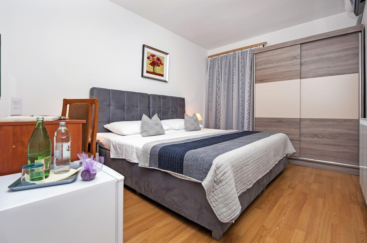 Ladonja Bb Rooms, Family Run Bed & Breakfast Rovinjsko Selo Luaran gambar